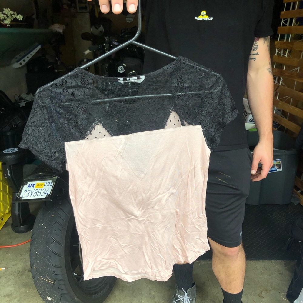 Cute blouse - Picture 3 of 3